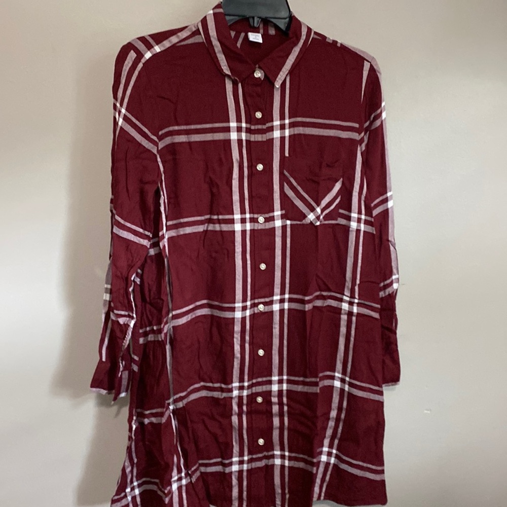 Old Navy button down  wine and white plaid shirt dress size medium